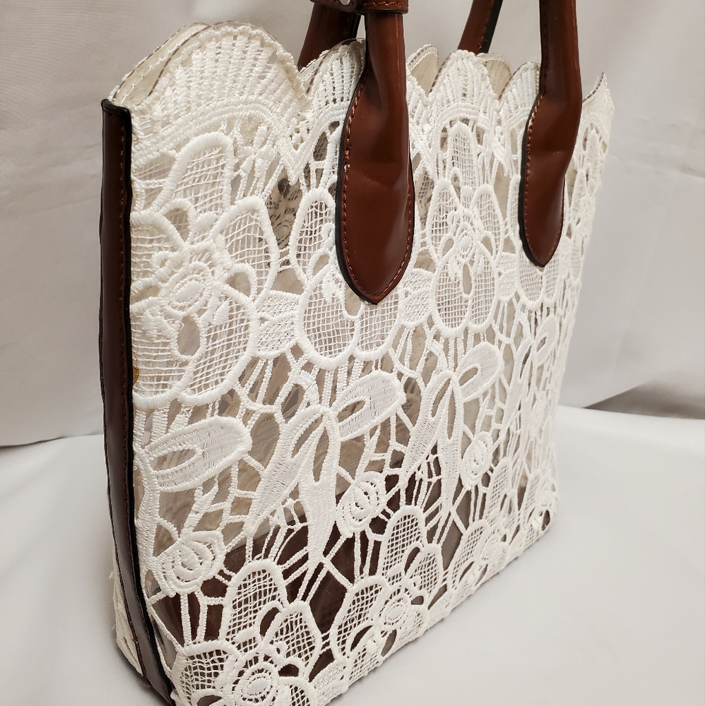 CBOCS Distribution Inc Tote Bag - Picture 4 of 9